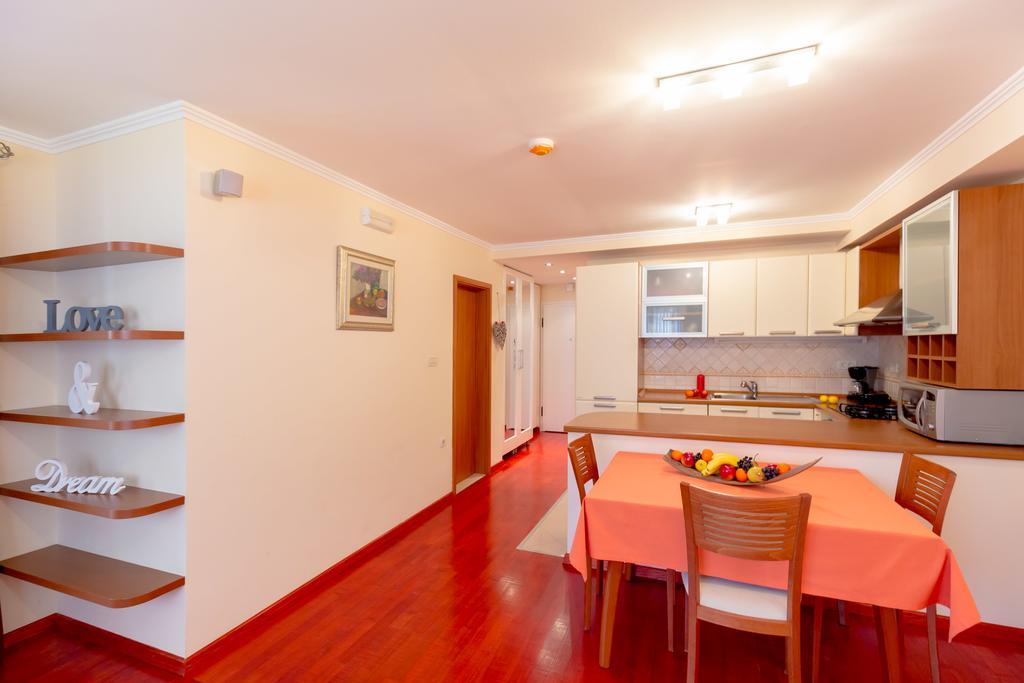Leona & Borna'S Central Lapad Suites Dubrovnik Eksteriør bilde