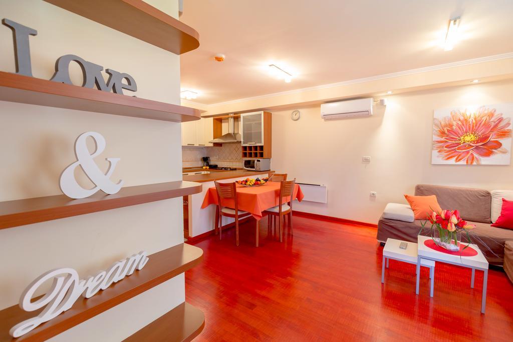 Leona & Borna'S Central Lapad Suites Dubrovnik Eksteriør bilde